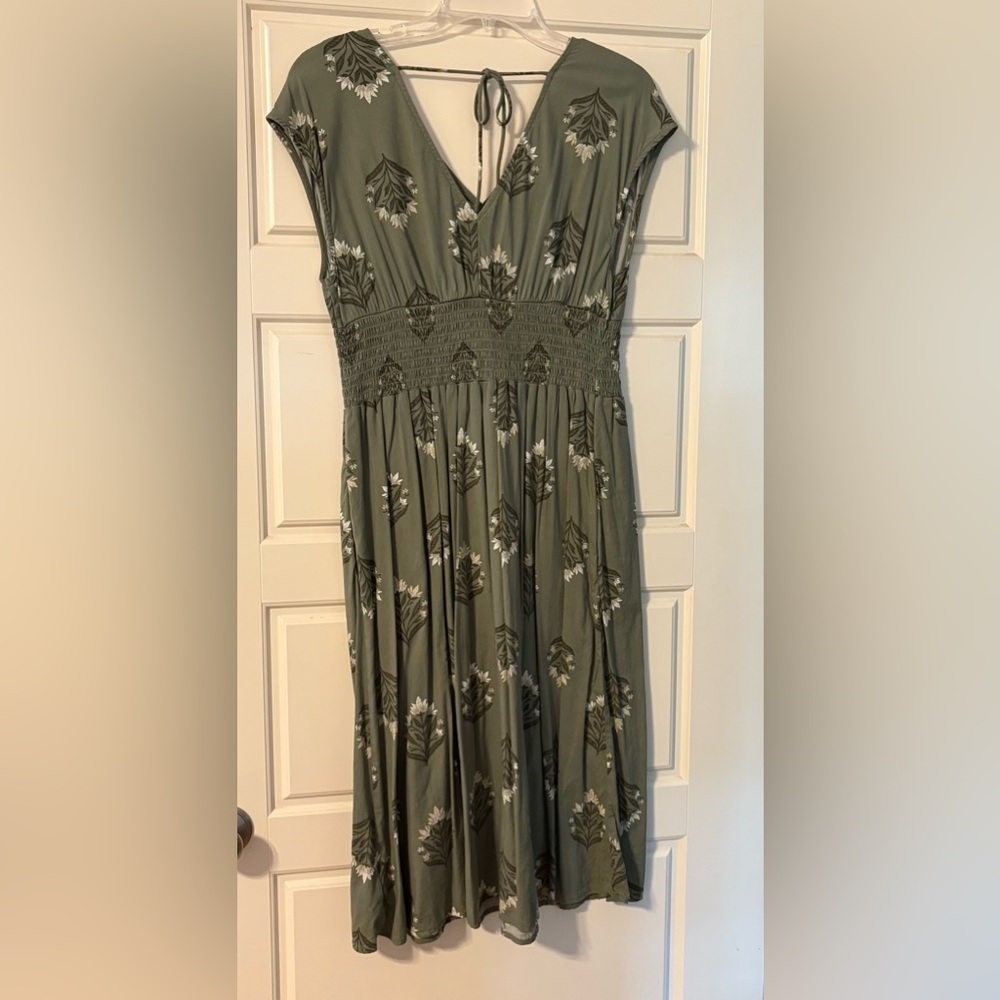 Old Navy Olive Floral Midi Dress